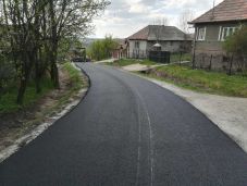 Átvették a Nyárádtő-Mikefalva-Diszőszentmárton közötti megyei utak aszfaltozási munkálatait (X)