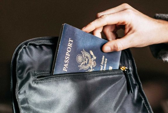 Ciucă: a kormány azon dolgozik, hogy Románia beléphessen az amerikai vízummentességi programba