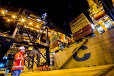 A román a világ 48., a magyar pedig a 13. leginkább globalizált gazdasága