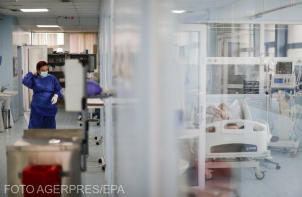 Eltört a gerince a kolozsvári iskola harmadik emeletéről lezuhant lánynak