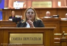 Az ukrán külügy szankciókra készül Șoșoacă ellen a botrányhős szenátor revizionista törvénytervezete miatt