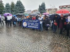 Folytatják a héten a tiltakozó akciókat a tanügyi szakszervezetek