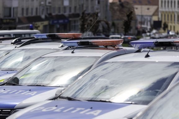 Lopott autóval indult kocsikázni egy 13 éves fiú