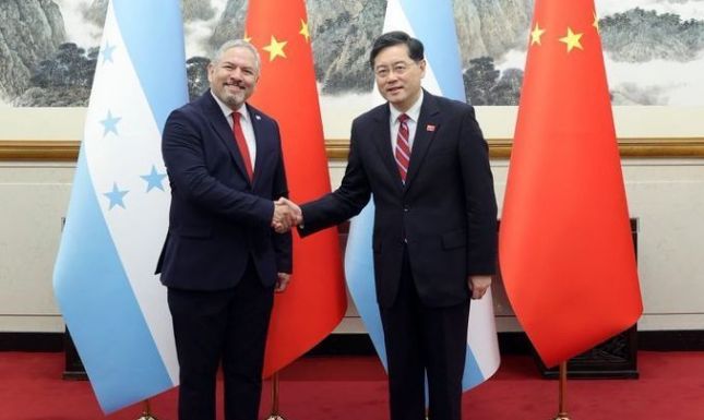 Honduras megszakította a diplomáciai kapcsolatokat Tajvannal