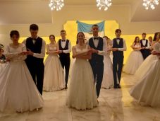 Nagykorúsítás Nagyenyeden: az ifjak ünnepe a Bethlen-bál