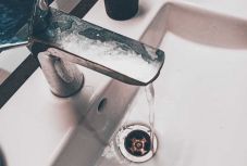 Engedély nélkül – szennyezett víz miatt vizsgálódnak a népszerű Bihar megyei üdülőtérségben