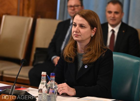 Jóváhagyta a kormány tanügyi törvények tervezetét, sürgősségi eljárásban kerülnek a parlament elé