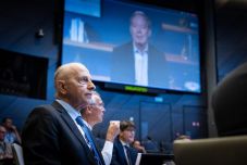 Meghosszabbították Mircea Geoană NATO-főtitkárhelyettesi mandátumát