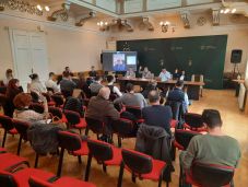 Újabb lépést tett a csíkszeredai önkormányzat a műjégpálya és a gyorskorcsolyapálya átvétele felé