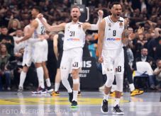Euroliga: fantasztikus fordítás után négyes döntőben Hangáék