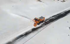 Takarítják a Transzfogarasi utat, jövő hónapban már megnyitnák