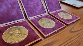 Mózes Károly-díjjal ismerték el az egészségügyi ápolók munkáját