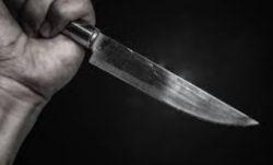 Már túl van az életveszélyen a betege által megkéselt magyar ápolónő