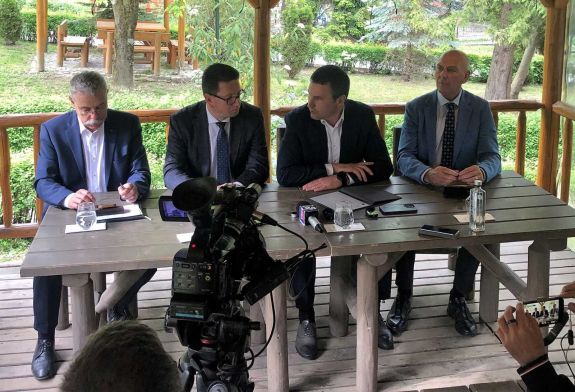 Az Európai Parlament küldöttsége is láthatta Székelyföldön, hogy a medve nem plüssmaci