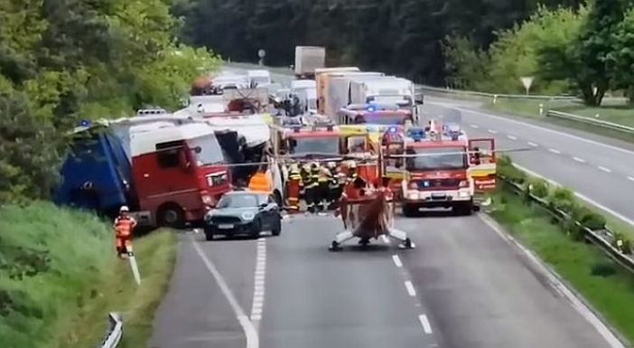 Román kamionnak ütközött a halálos balesetbe keveredett magyar turistabusz Szlovákiában