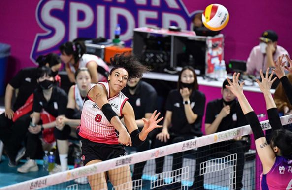 Varga-Inneh Elizabet a román válogatott mellett döntött