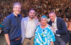 Partiumi és erdélyi koncertkörútra indul a Sárik Péter Trió – Interjú a zenekar vezetőjével