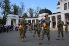 Négyezer hivatásos katonát alkalmaz a védelmi minisztérium