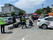 Motorkerékpár és személyautó ütközött Kolozsváron