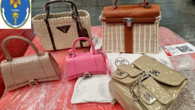 Három tonna hamis ruhát, táskát, cipőt és ékszert foglaltak le a vámellenőrök