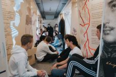 Erdély és Partium több városába is ellátogat a különleges Petőfi-busz