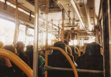 Megtérítik a vidéki polgármesteri hivatalok ingázó alkalmazottainak utazási költségeit