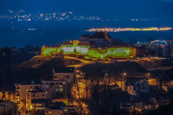 A kormány átengedte a brassói fellegvárat a város önkormányzatának