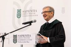 A Sapientia EMTE „tiszteletbeli doktora” lett a Magyar Tudományos Akadémia volt elnöke
