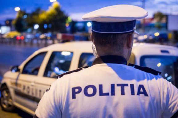 Frontálisan ütközött két autó Ákosfalván; a balesetben öten megsérültek