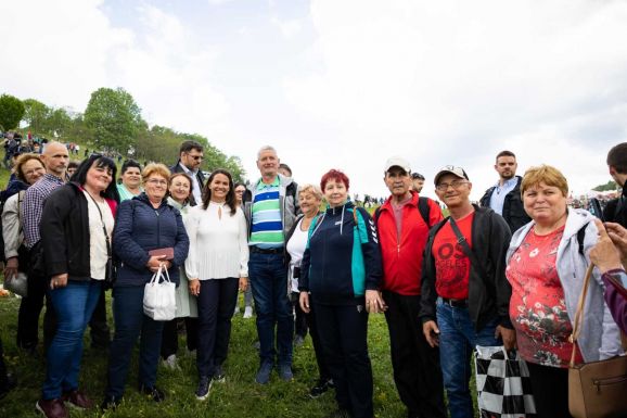 Gorombán kioktatta Novák Katalint a román képviselőház elnöke