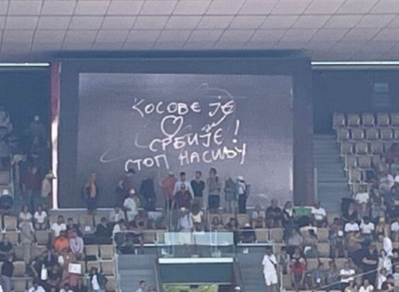 Djokovics Párizsban: Koszovó Szerbia szíve, állítsátok meg az erőszakot