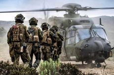 A NATO további 700 katonát küld Koszovóba