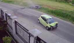 Frontális ütközés Nagyváradon, gyermek is megsérült a balesetben