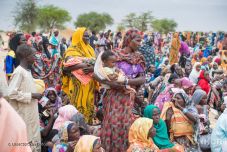 Nincs elég pénz, felére csökkentik a menekültek élelmiszeradagját