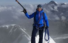 Öt serpa hozta le a tapasztalt hegymászó földi maradványait a Himalájában