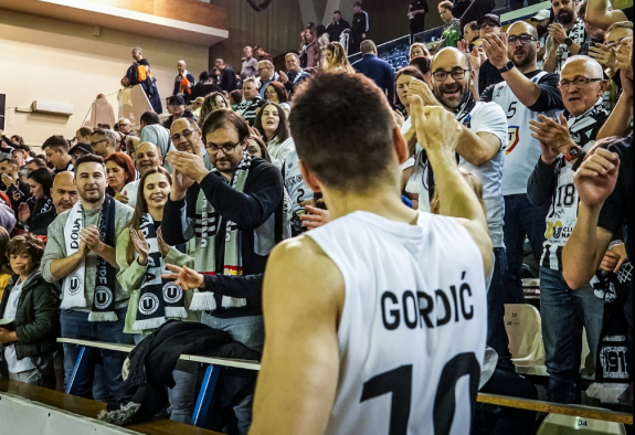 Kosárlabda: döntőbe jutott a címvédő U-BT is, jöhet a váradiak elleni rangadó