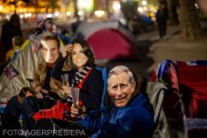 Ügyeljenek a résre - figyelmezteti a király a brit utazókat