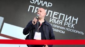 Pokolgépes merényletet hajtottak végre egy orosz író ellen