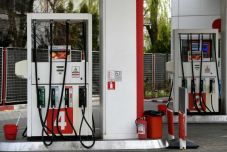 Tovább csökken az üzemanyagár – több mint egy éve nem volt ilyen olcsó a gázolaj