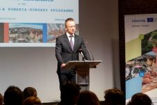 Elstartoltatták az új HURO-programot Nagyváradon, Szijjártó Románia schengeni tagságáért lobbizik