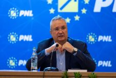 Saját listát állít a PNL a jövő évi választásokon, nincs közösködés a PSD-vel