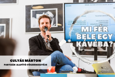 Mi fér bele egy kávéba Gulyás Mártonnal: a Partizán főszerkesztője sok szállal kötődik Erdélyhez, Szék és a Parajdi Sóbánya is kedves emléke