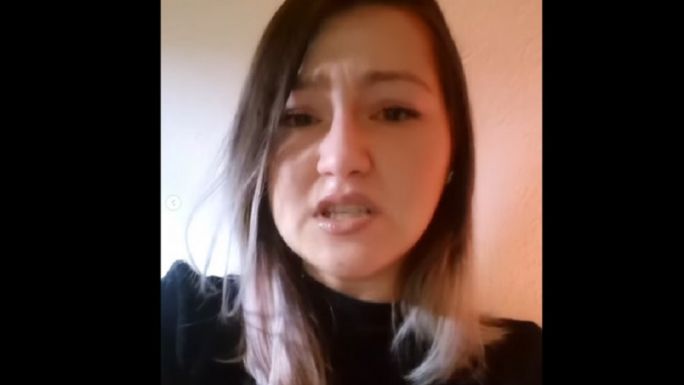 Sokkolta az USR politikus lányát, hogy édesanyja a melegházasság ellen foglalt állást