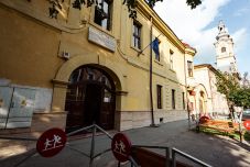 Hátrányos helyzetű magyar tanulókat zárkóztatna fel a máramarosszigeti Leőwey Klára Elméleti Líceum