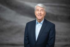 Korniss Péter Székelyföldre látogat