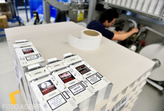 Százezer lejre büntettek meg egy aradi cigarettacsempészt