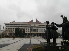 Tíz százalékkal csökkentik a Hargita megyei önkormányzat munkatársainak létszámát