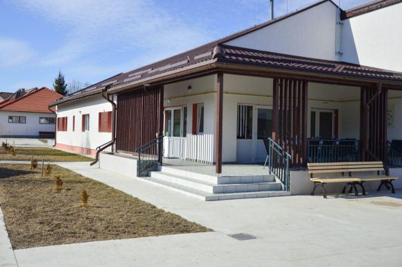 Háromszéken lakásotthonokat építenek a felszámolás előtt álló elhelyezési központok helyett