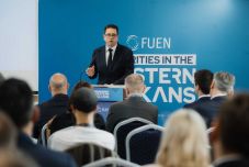 FUEN: Az új ukrán kisebbségi törvény sem nyújt megoldást a nemzeti kisebbségek kéréseire