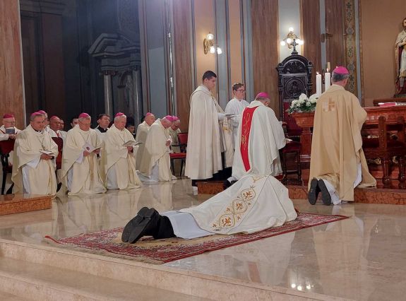 Magyar püspököt szenteltek fel a Vajdaságban